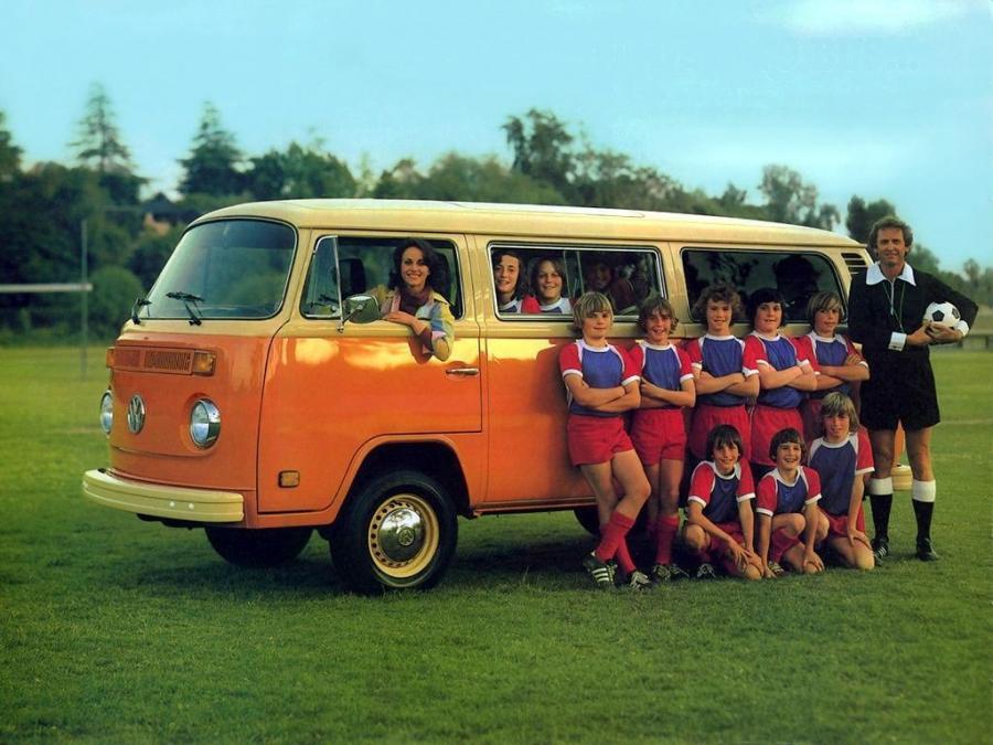  Volkswagen T2 Bus 1972 года  (фото 4 из 6)